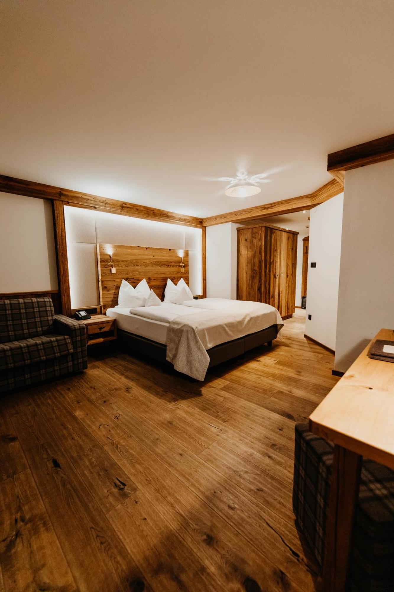 Post Seefeld - Wellnesshotel Tirol Seefeld in Tirol Rum bild